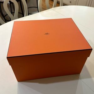 Hermes box